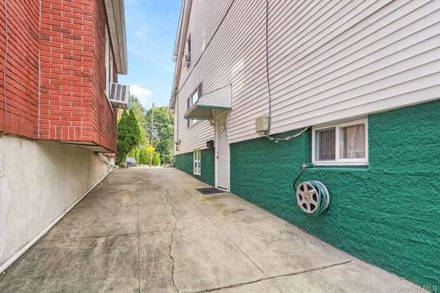 621 Kimball Avenue, Yonkers, NY 10704