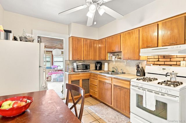 621 Kimball Avenue, Yonkers, NY 10704