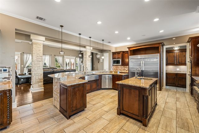 6925 Sky Road, Joshua, TX 76058