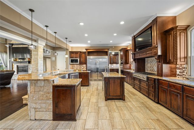 6925 Sky Road, Joshua, TX 76058