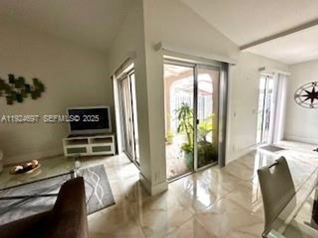 1542 Springside Dr 1542, Weston, FL 33326