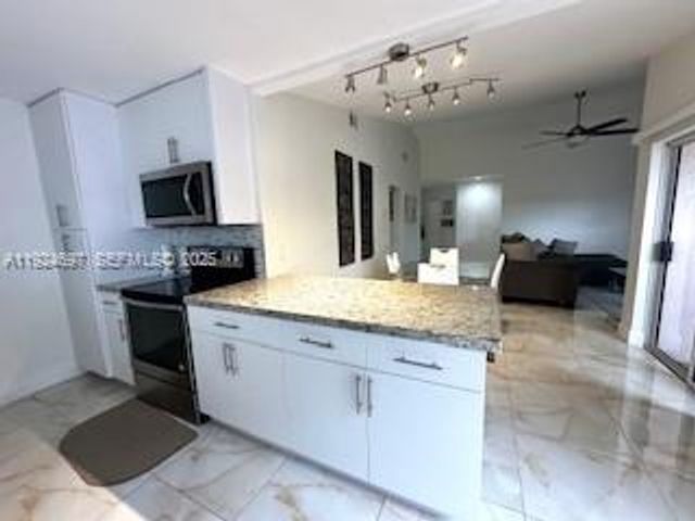 1542 Springside Dr 1542, Weston, FL 33326