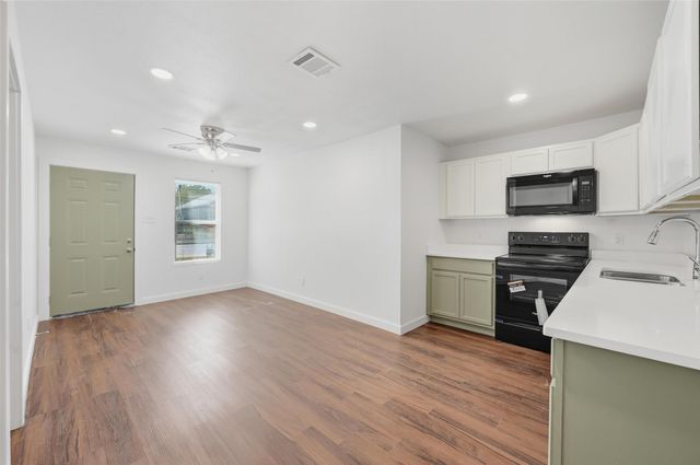 8708 Ronnie Street, White Settlement, TX 76108