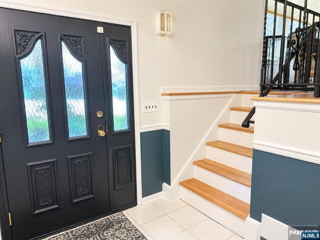 1 Lyons Place, Westwood, NJ 07675