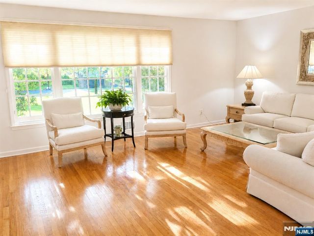 1 Lyons Place, Westwood, NJ 07675