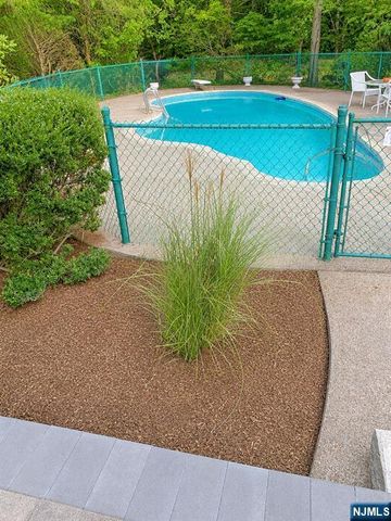 1 Lyons Place, Westwood, NJ 07675