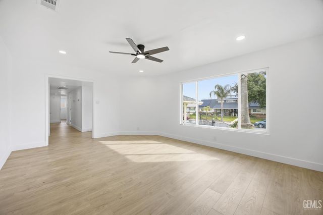 3616 Century Drive, Bakersfield, CA 93306