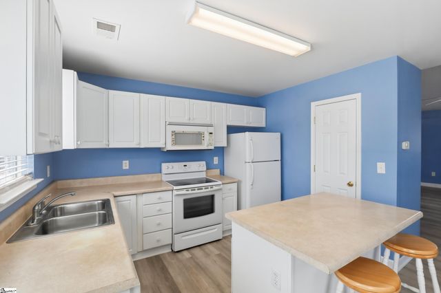 727 Old Bethel Road, Moore, SC 29369