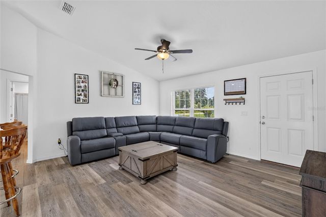 23 FISHER LOOP PASS, Ocklawaha, FL 32179