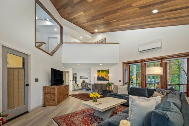 11582 Red Dog Rd, Nevada City, CA 95959