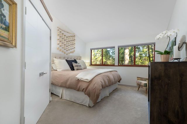 11582 Red Dog Rd, Nevada City, CA 95959