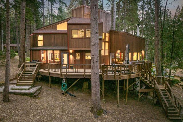 11582 Red Dog Rd, Nevada City, CA 95959