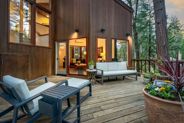 11582 Red Dog Rd, Nevada City, CA 95959