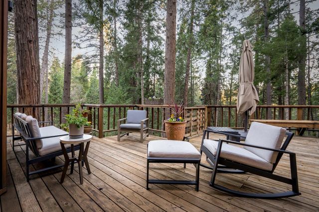 11582 Red Dog Rd, Nevada City, CA 95959