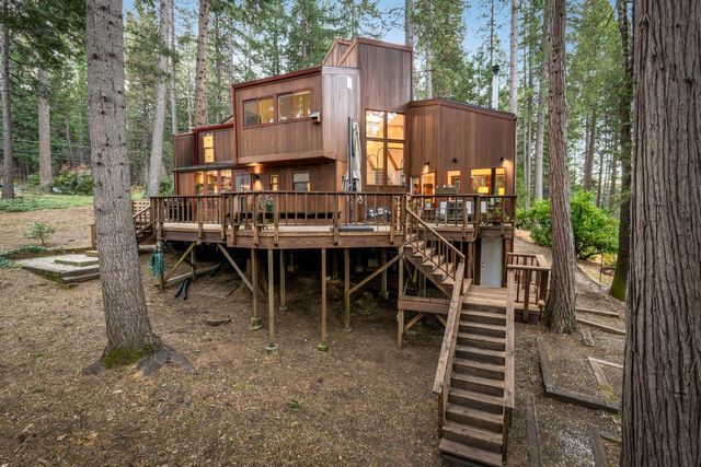 11582 Red Dog Rd, Nevada City, CA 95959