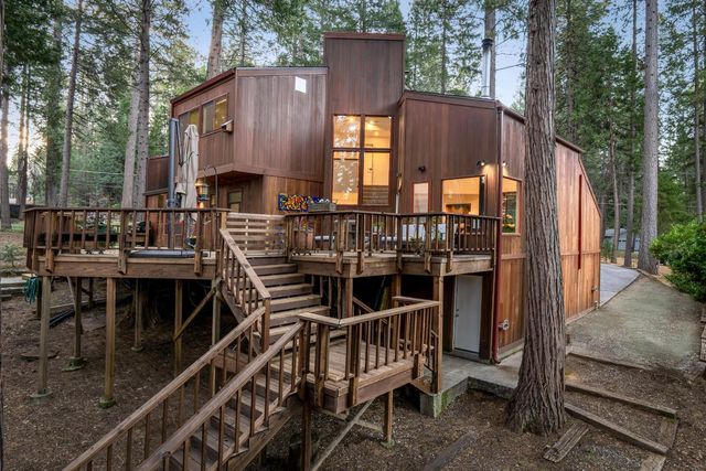 11582 Red Dog Rd, Nevada City, CA 95959