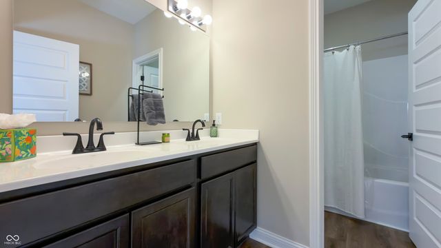 110 Saundra Drive, Fortville, IN 46040