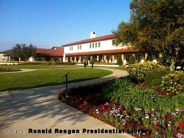 758 Silver Cloud Street, Thousand Oaks, CA 91360