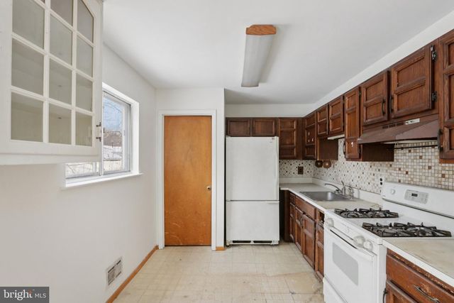 1124 SPRAY AVE, Beachwood, NJ 08722