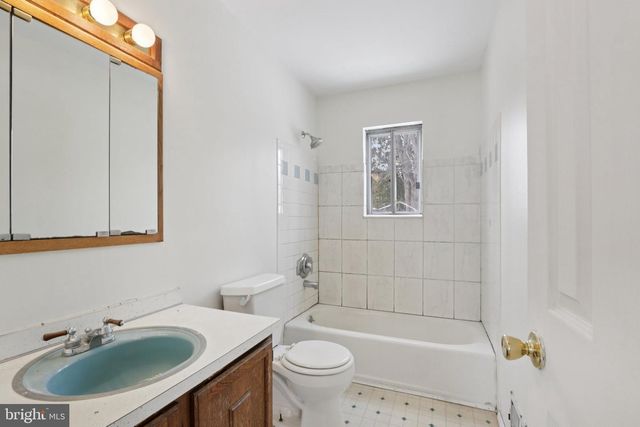 1124 SPRAY AVE, Beachwood, NJ 08722