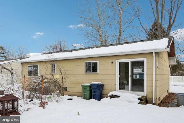 1124 SPRAY AVE, Beachwood, NJ 08722