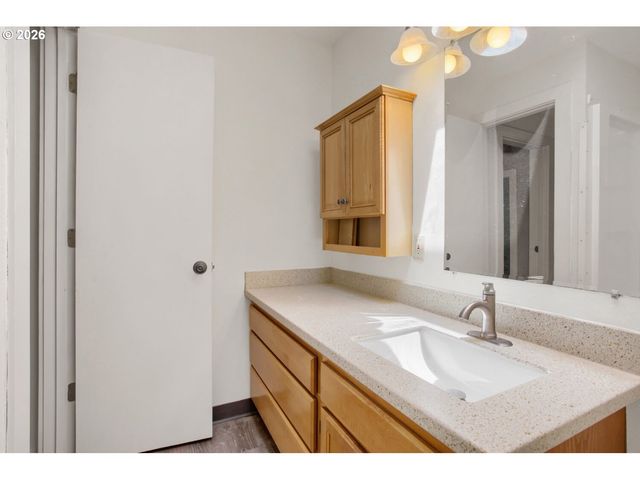 5106 Ne 31ST Ave, Portland, OR 97211