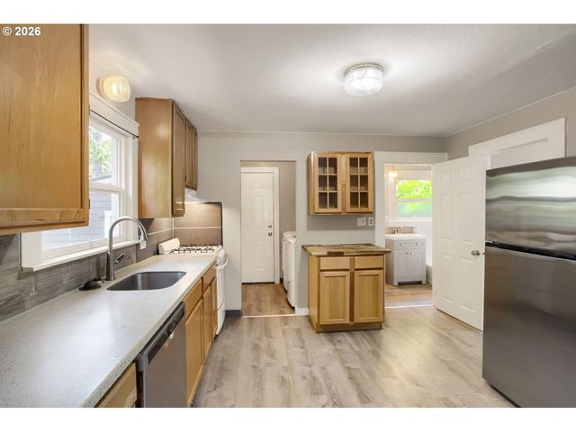 5106 Ne 31ST Ave, Portland, OR 97211