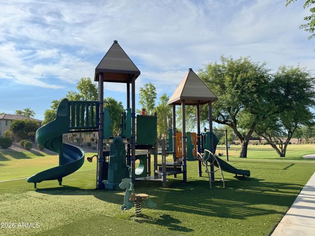 862 E GEMINI Place, Chandler, AZ 85249