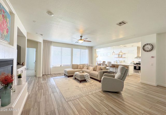 862 E GEMINI Place, Chandler, AZ 85249