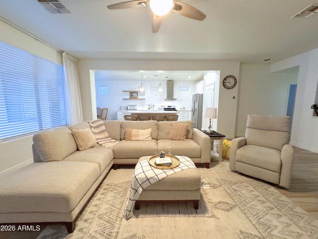 862 E GEMINI Place, Chandler, AZ 85249