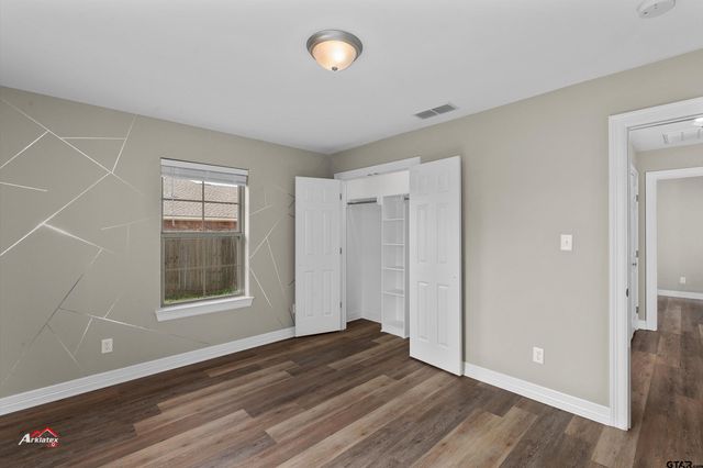 108 Benny, Longview, TX 75604