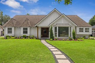 5515 Dumfries Drive, Houston, TX 77096