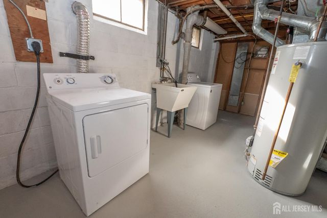 17 Rittner Lane, Old Bridge, NJ 08857