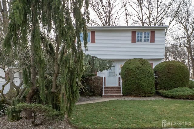 17 Rittner Lane, Old Bridge, NJ 08857
