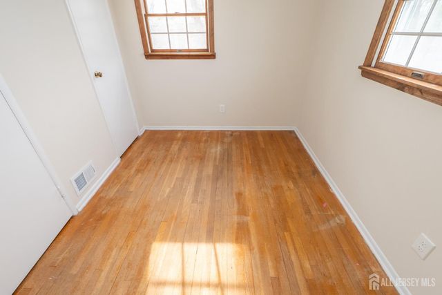 17 Rittner Lane, Old Bridge, NJ 08857