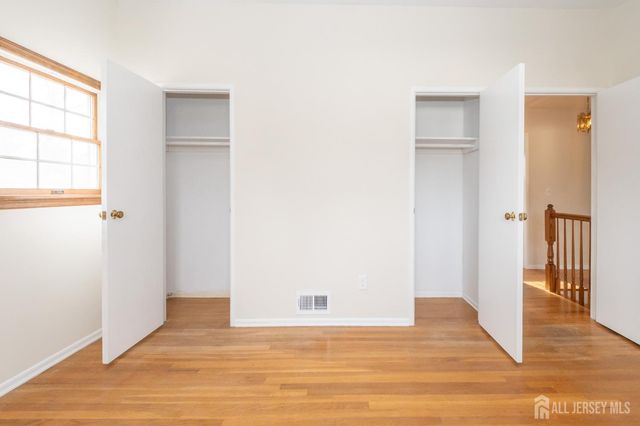 17 Rittner Lane, Old Bridge, NJ 08857