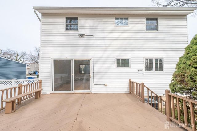 17 Rittner Lane, Old Bridge, NJ 08857