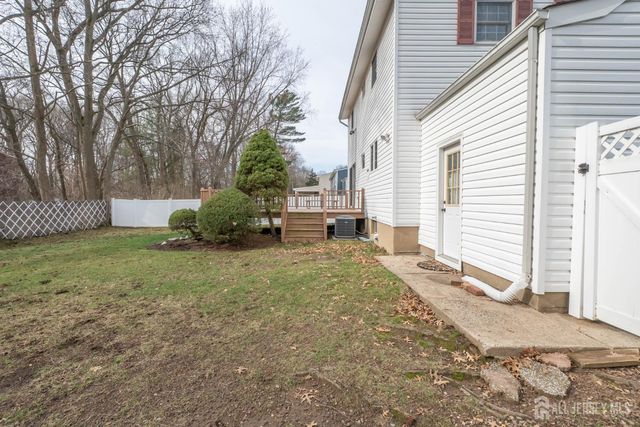 17 Rittner Lane, Old Bridge, NJ 08857