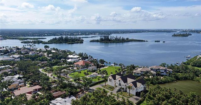 530 FREELING DRIVE, Sarasota, FL 34242