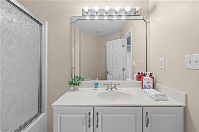 4504 Ocean View AVE, Virginia Beach, VA 23455