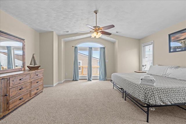 4504 Ocean View AVE, Virginia Beach, VA 23455