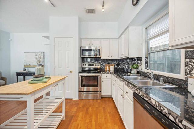 2804 Austin Street, Houston, TX 77004
