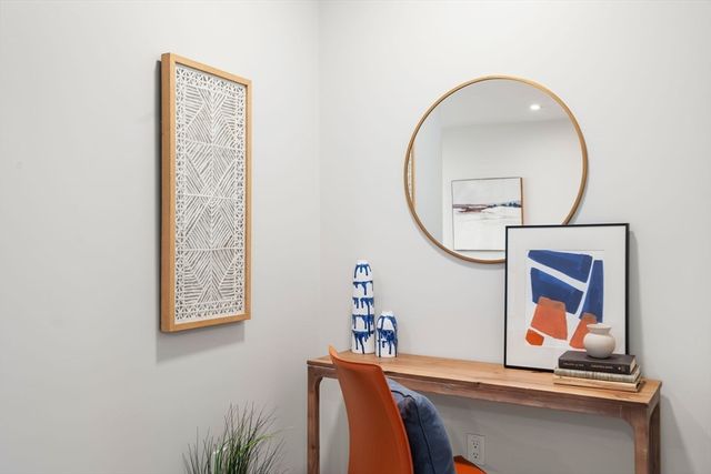 10 Somerset 201, Winthrop, MA 02152