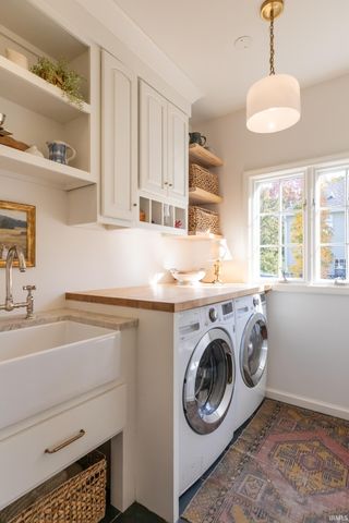 2410 E Cedarwood Court, Bloomington, IN 47401