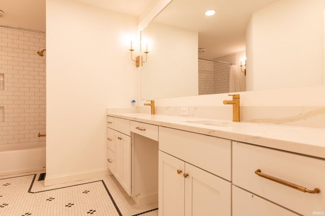 2410 E Cedarwood Court, Bloomington, IN 47401