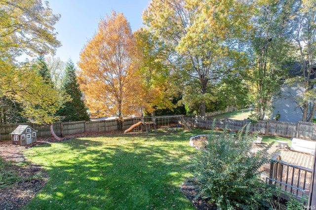 2410 E Cedarwood Court, Bloomington, IN 47401