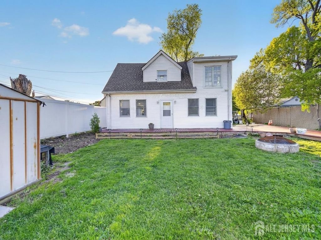 109 Bernard Street, Carteret, NJ 07008