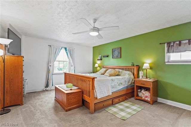 190 Chapel Hill Drive NW, Warren, OH 44483