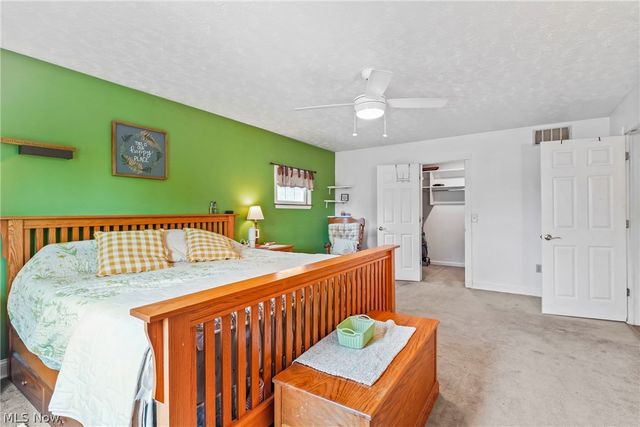 190 Chapel Hill Drive NW, Warren, OH 44483