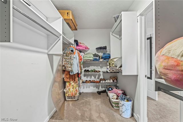 190 Chapel Hill Drive NW, Warren, OH 44483
